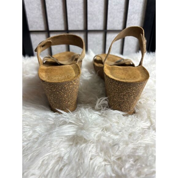 Yokono Tan Strap Leather Wedge Sandals - Picture 4 of 7